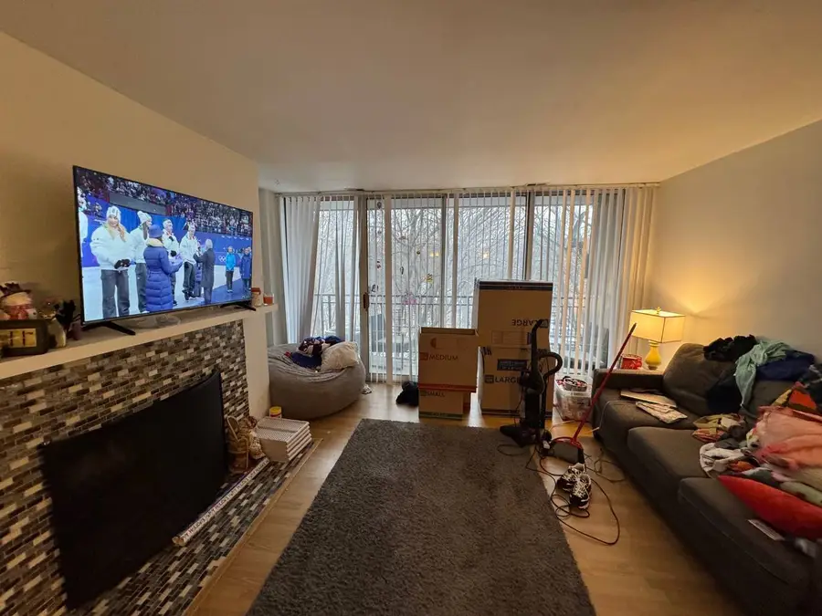 5820 Oakwood Drive #5L, Lisle, IL 60532 - Image #2