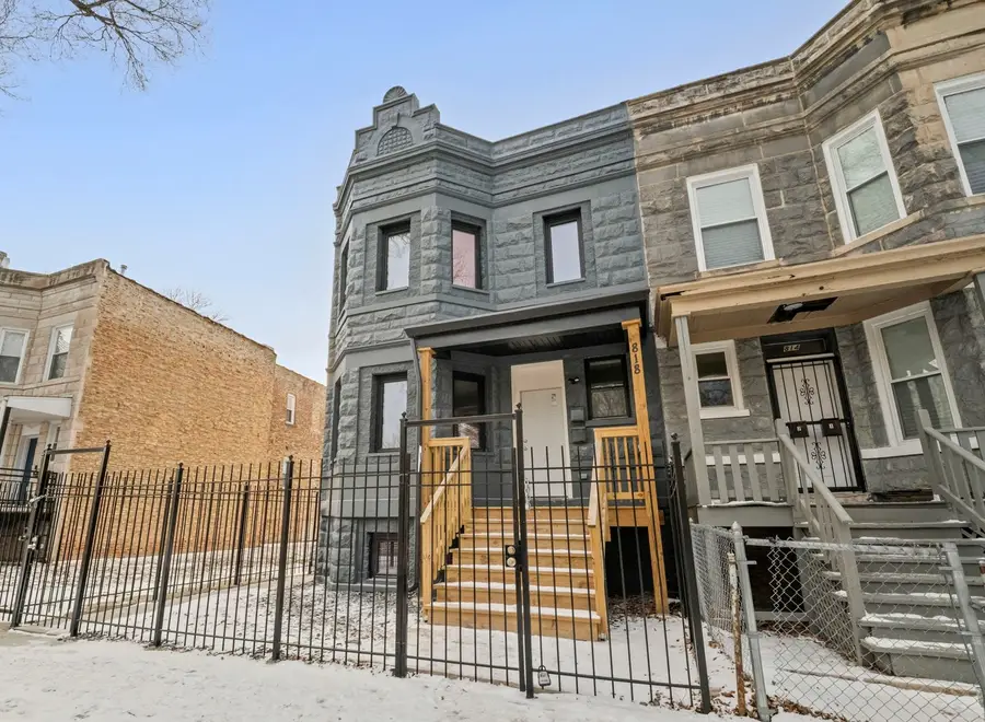 818 S Karlov Avenue, Chicago, IL 60624 - Image #3