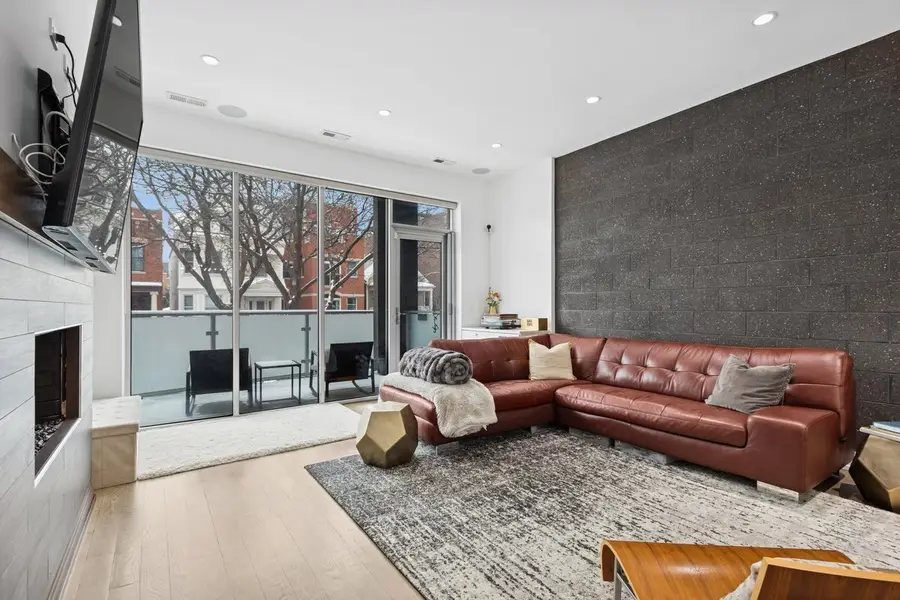 1437 W Diversey Parkway #1W, Chicago, IL 60614 - #3