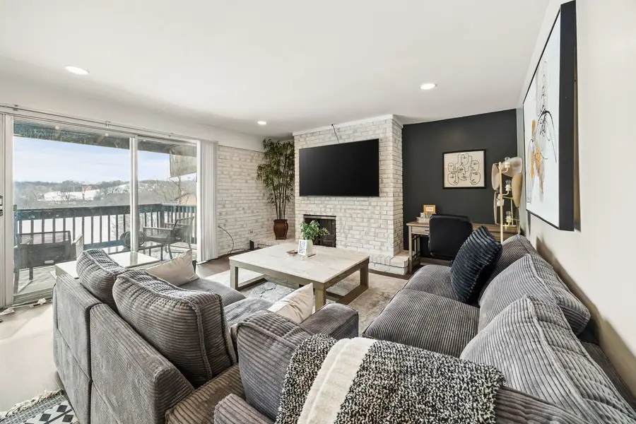 1601 E Maple Terrace #3B, Lisle, IL 60532 - Image #3