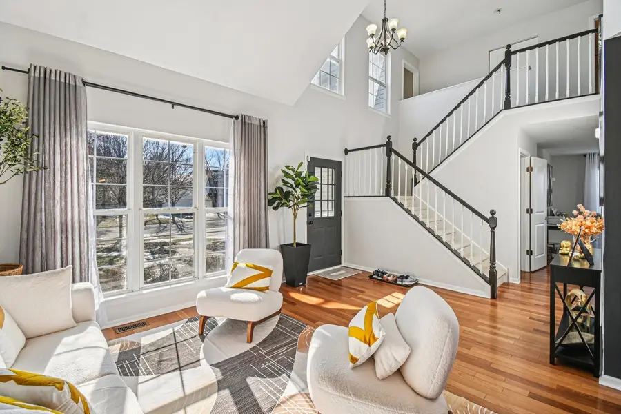 2834 Forestview Drive, Carpentersville, IL 60110 - #3