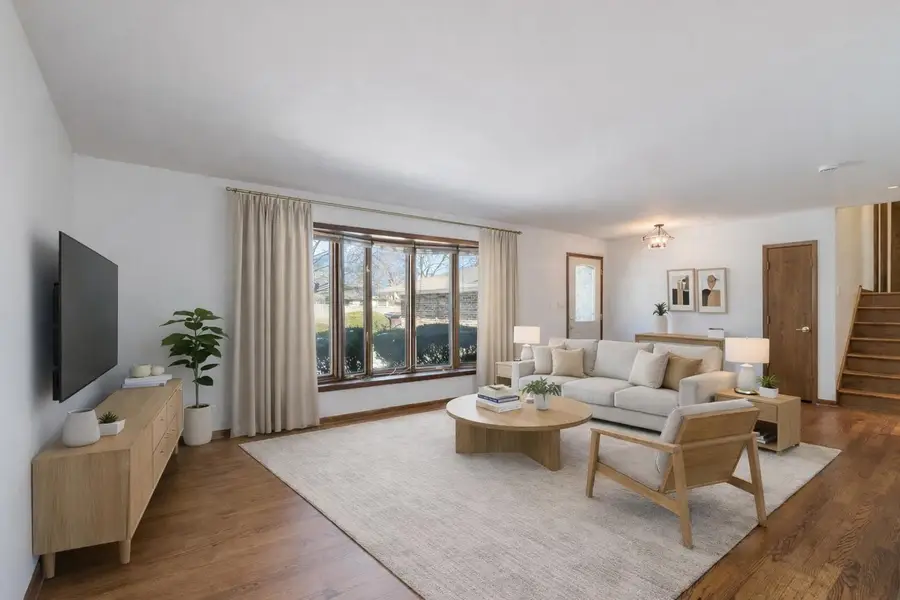 455 E Granville Avenue, Roselle, IL 60172 - #2