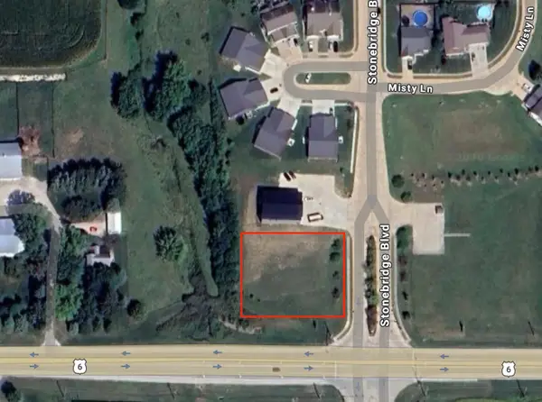 103 & 105 Stone Bridge Boulevard, Colona, IL 61241