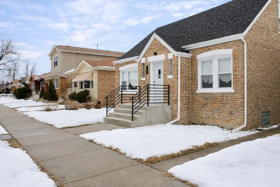 12527 S Lowe Avenue, Chicago, IL 60628 - #2