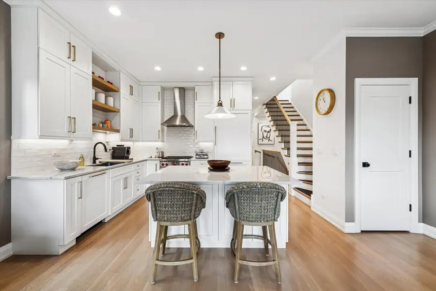 1038 W Altgeld Street #3, Chicago, IL 60614 - #2