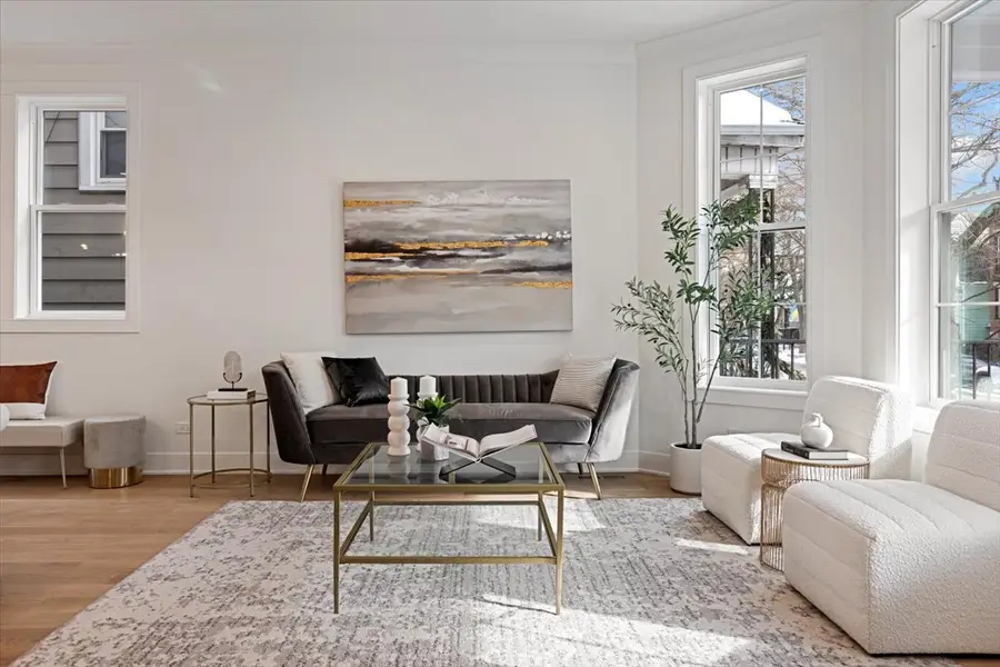 1964 W Farragut Avenue, Chicago, IL 60640 - Image #3