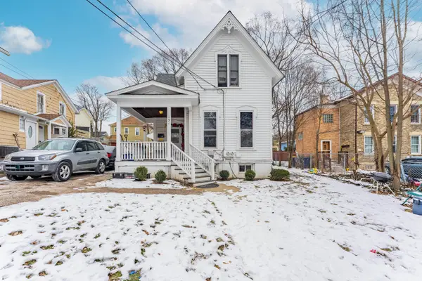 131 N Gifford Street, Elgin, IL 60120