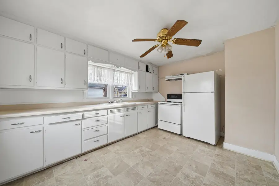 119 Douglas Avenue, Dixon, IL 61021 - #3