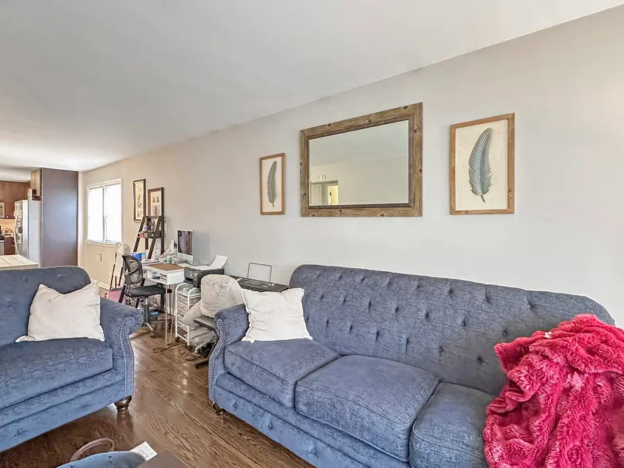 14522 S Marquette Avenue, Burnham, IL 60633 - #2