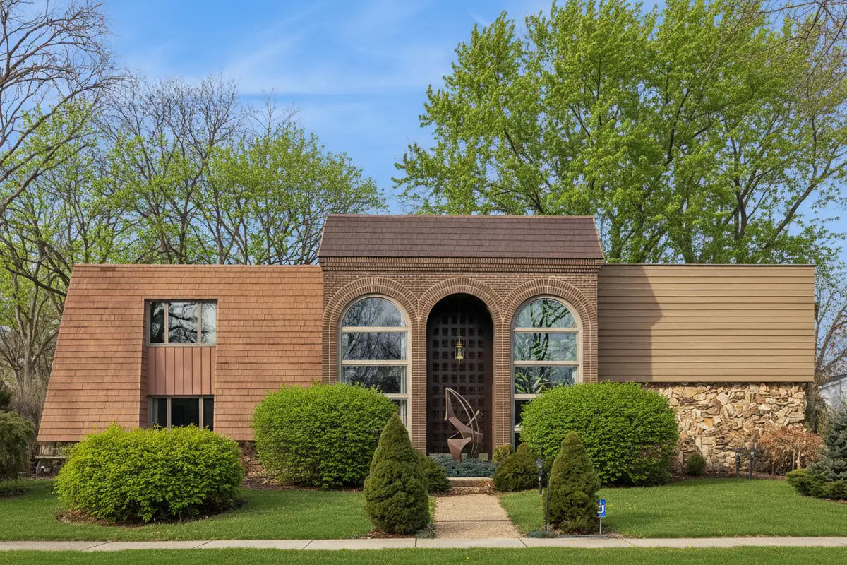 990 Heather Road, Deerfield, IL 60015 - #1