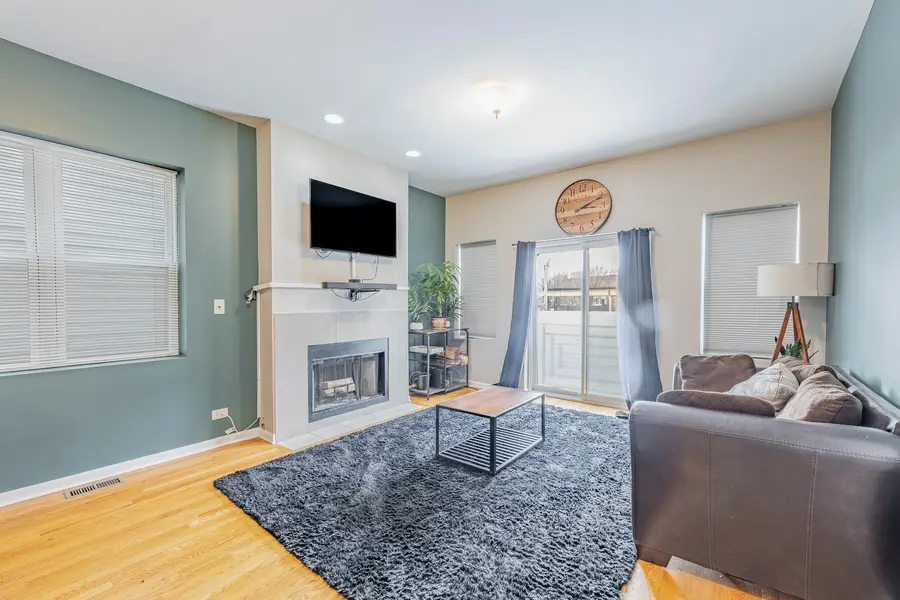 4439 S Calumet Avenue #1S, Chicago, IL 60653 - #2