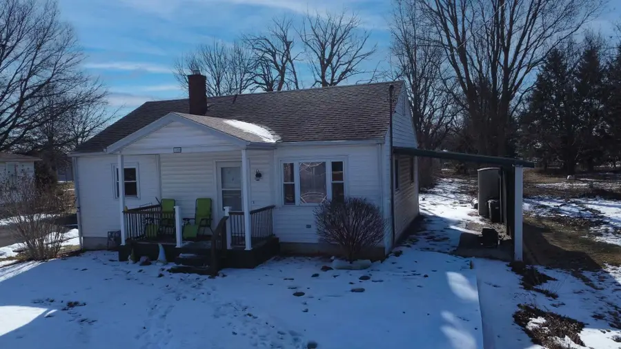 122 W Harrison Avenue, Cissna Park, IL 60924 - #2