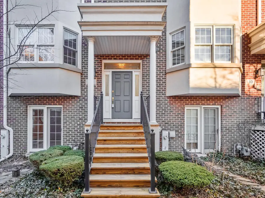 12 N Kensington Avenue, La Grange, IL 60525 - #2