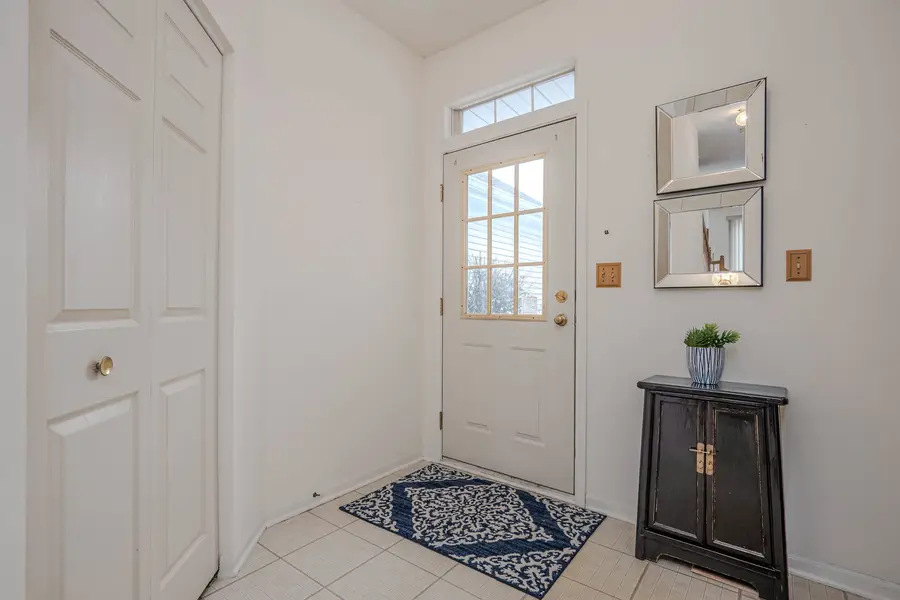 1452 Walnut Hill Avenue #1452, Saint Charles, IL 60174 - Image #2