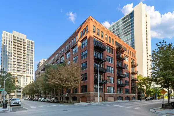 520 W Huron Street #116, Chicago, IL 60654