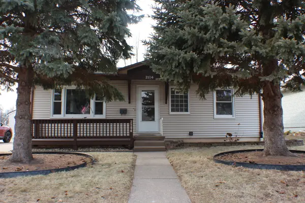 2104 N Ohio Avenue, Davenport, IA 52804