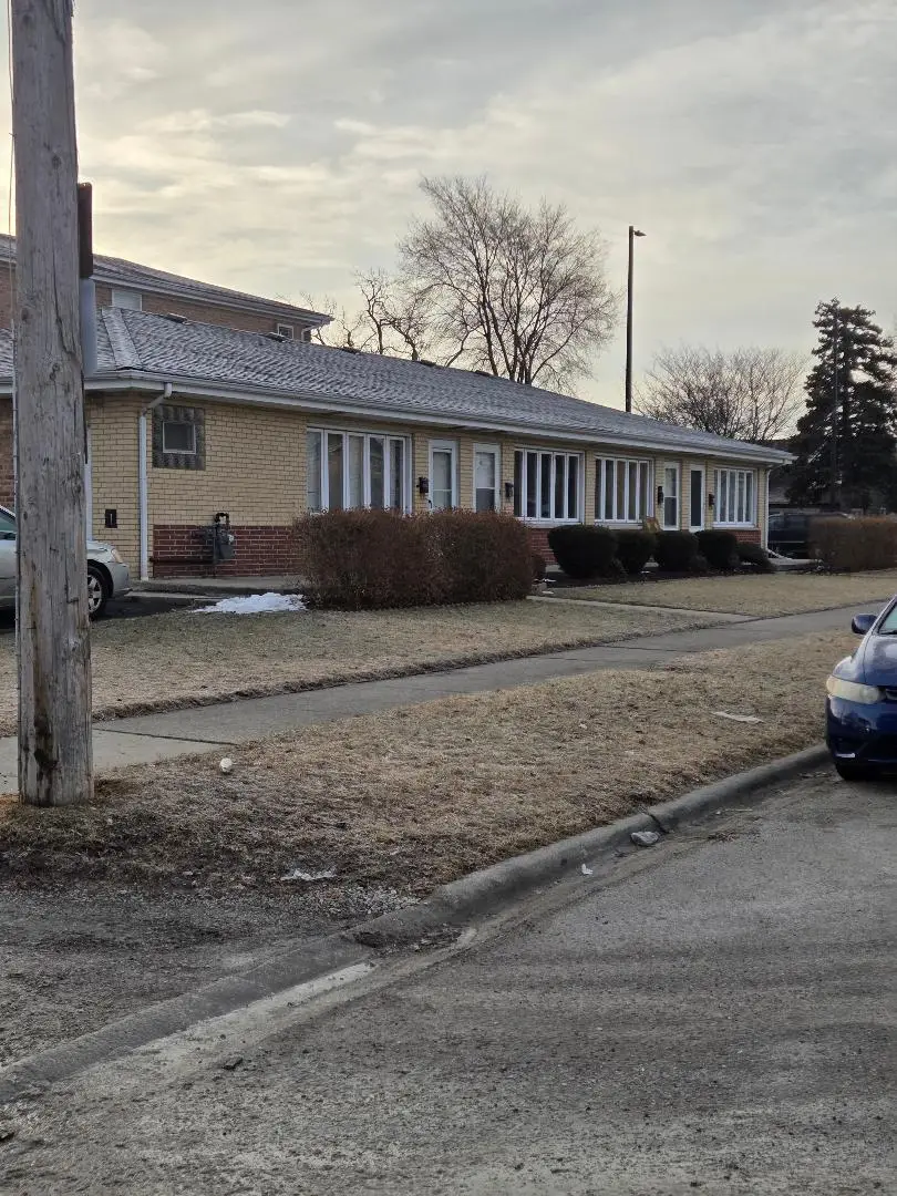 6124 W 79th Street, Burbank, IL 60459 - #3