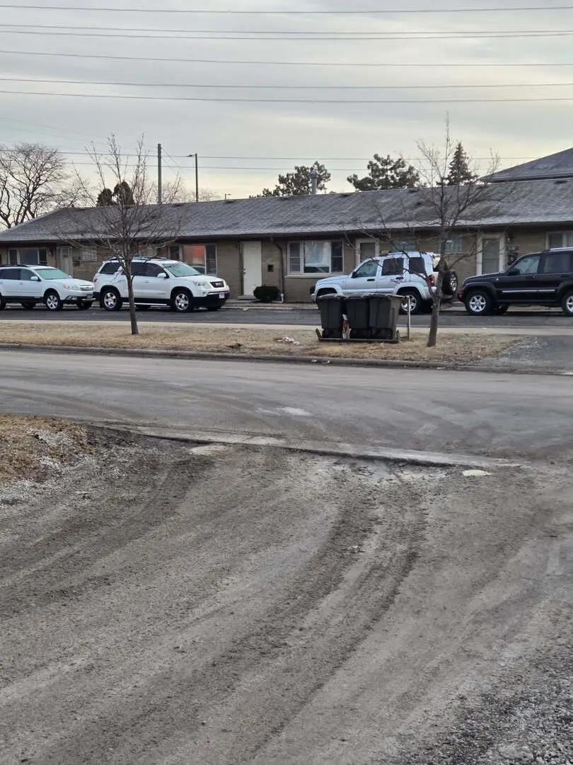 7901 Newland Avenue, Burbank, IL 60459 - #2