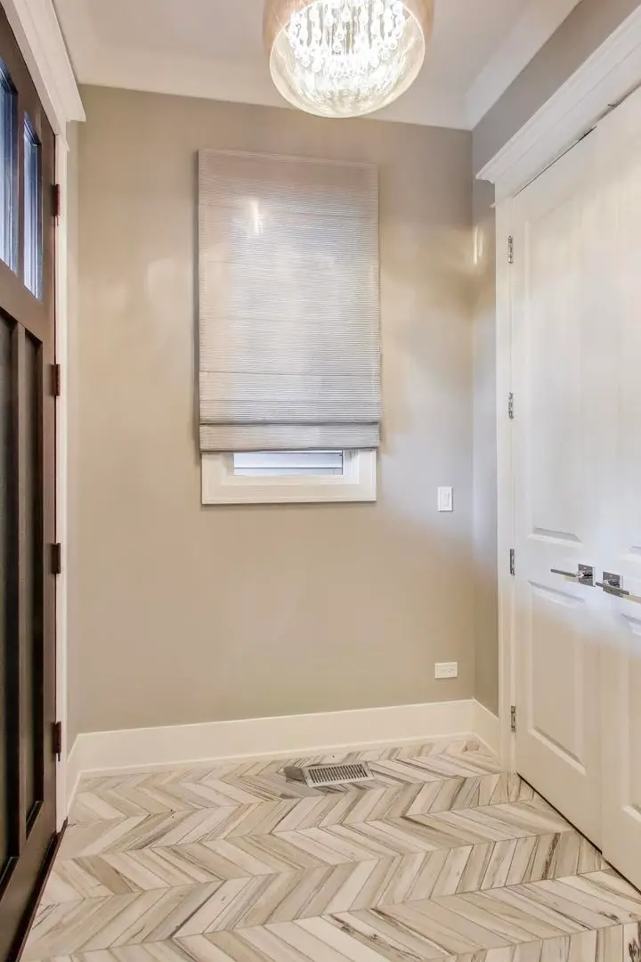 1820 W Farragut Avenue, Chicago, IL 60640 - #3