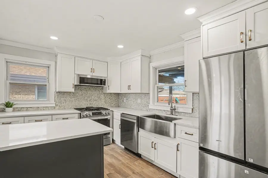 6044 Washington Street, Chicago Ridge, IL 60415 - #3