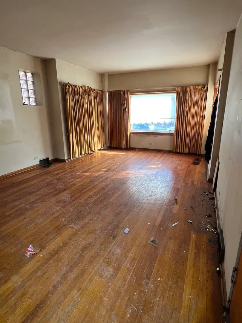 1432 N Luna Avenue, Chicago, IL 60651 - Image #2