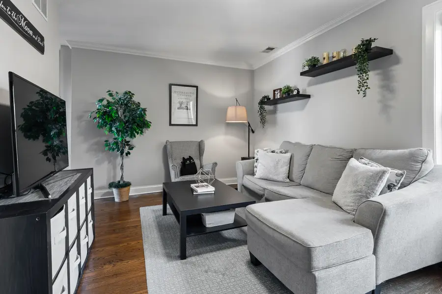 3406 N Bell Avenue #3, Chicago, IL 60618 - #2