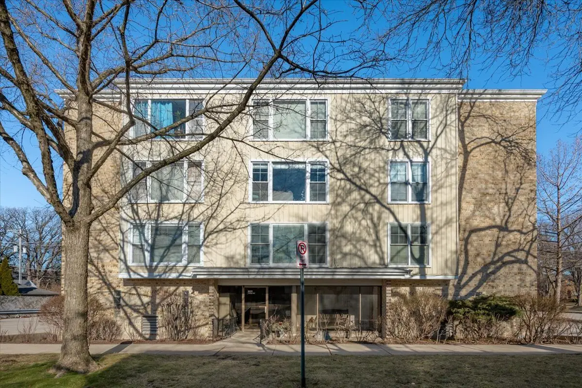 601 Ridge Road #202, Wilmette, IL 60091 - #1