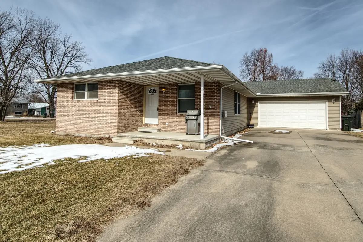 484 W 3rd Street, Braidwood, IL 60408 - #1