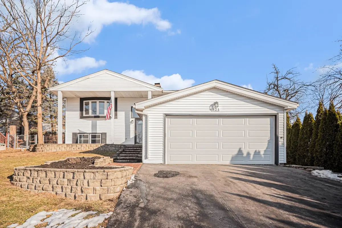 521 Pawnee Drive, Lake In The Hills, IL 60156 - #1