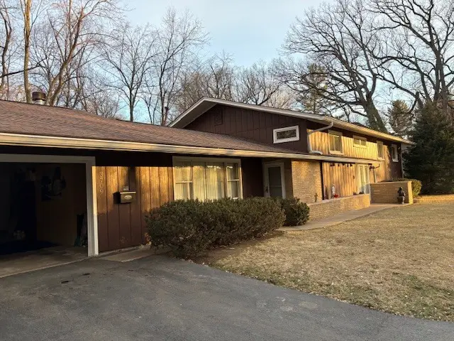 Address Withheld By Seller, Moline, IL 61265 - #1