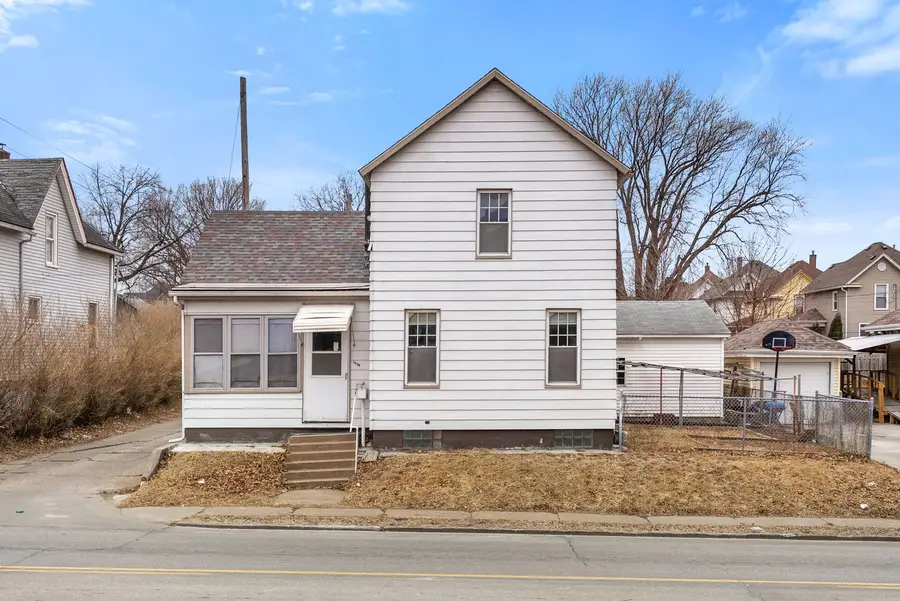 1618 N Marquette Street, Davenport, IA 52804 - #3