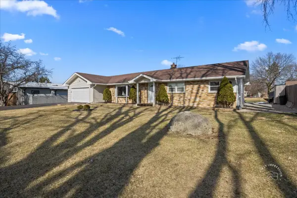 Address Withheld By Seller, Naperville, IL 60563