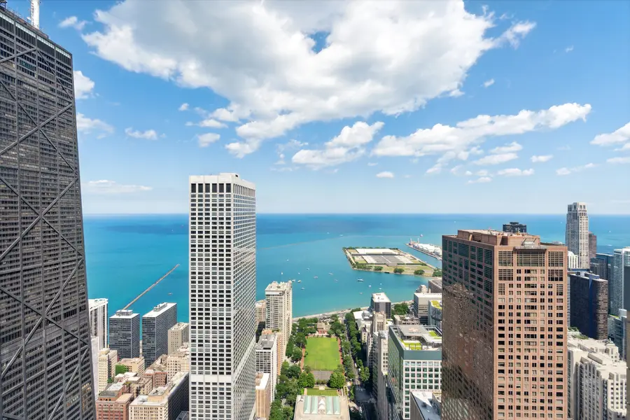 800 N Michigan Avenue #PH67, Chicago, IL 60611 - #3