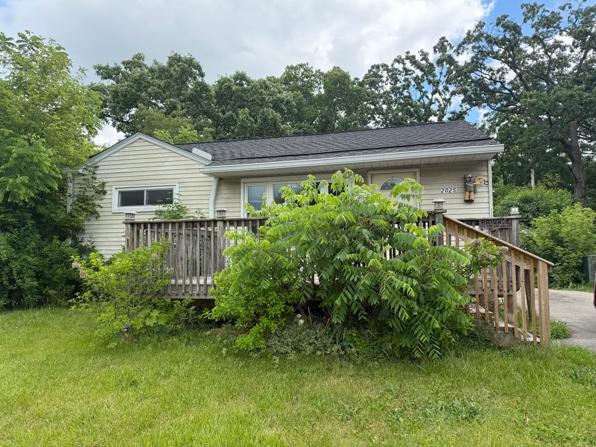 2025 Delaware Road, Waukegan, IL 60087 - #1