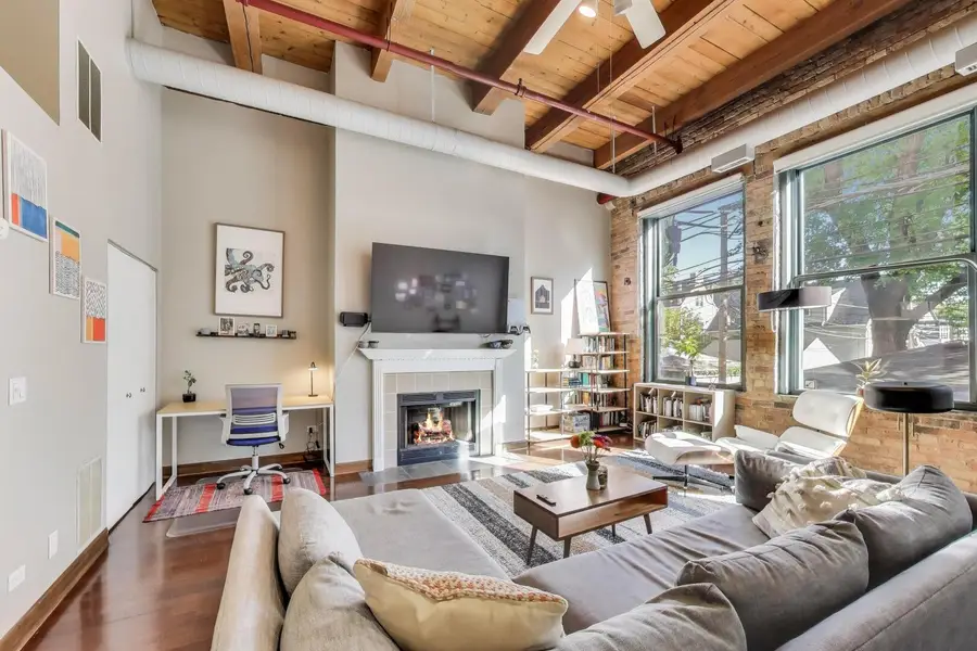 1733 W Irving Park Road #215, Chicago, IL 60613 - #2