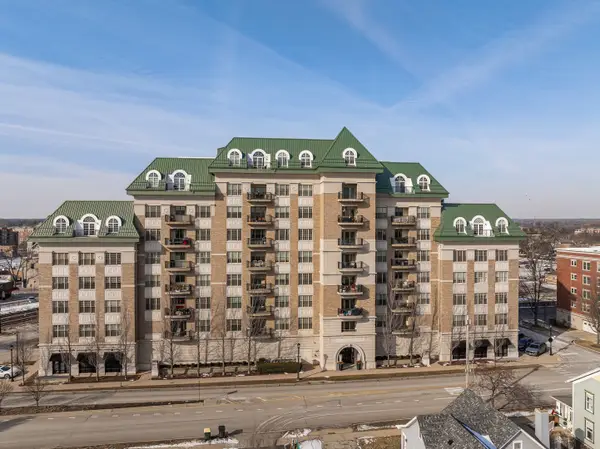 50 N Plum Grove Road #301-E, Palatine, IL 60067