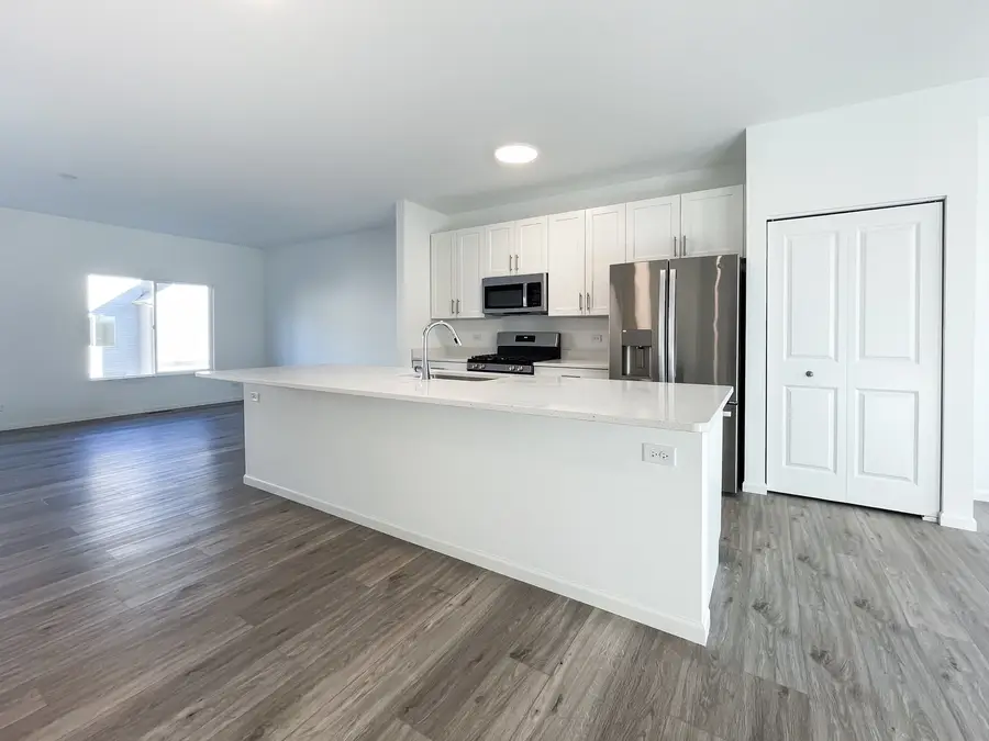 245 Regency Court #B, Wauconda, IL 60084 - #2