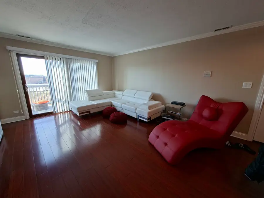 664 Pinecrest Drive #302, Prospect Heights, IL 60070 - #3