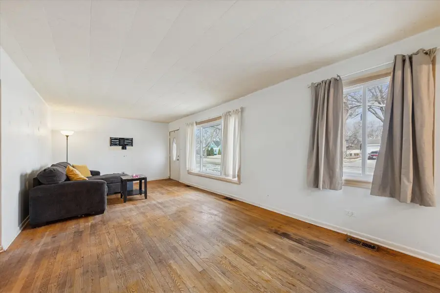 360 N Lincoln Avenue, Villa Park, IL 60181 - Image #2