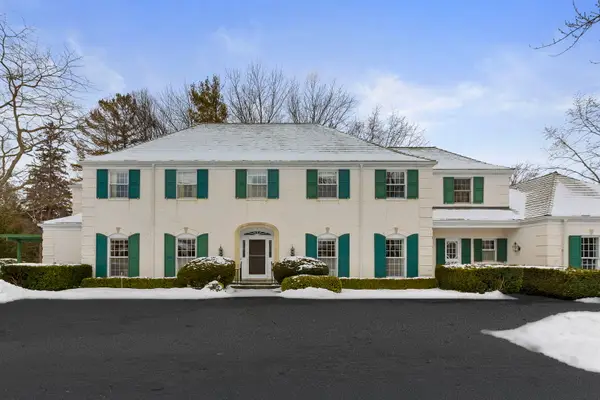 970 E Deerpath Road, Lake Forest, IL 60045