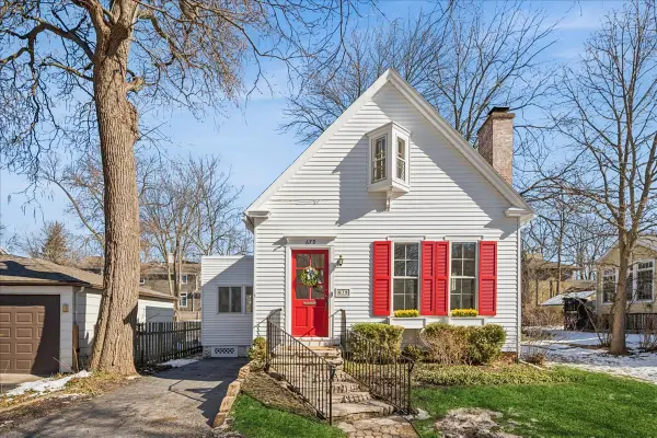 679 Bluff Street, Glencoe, IL 60022