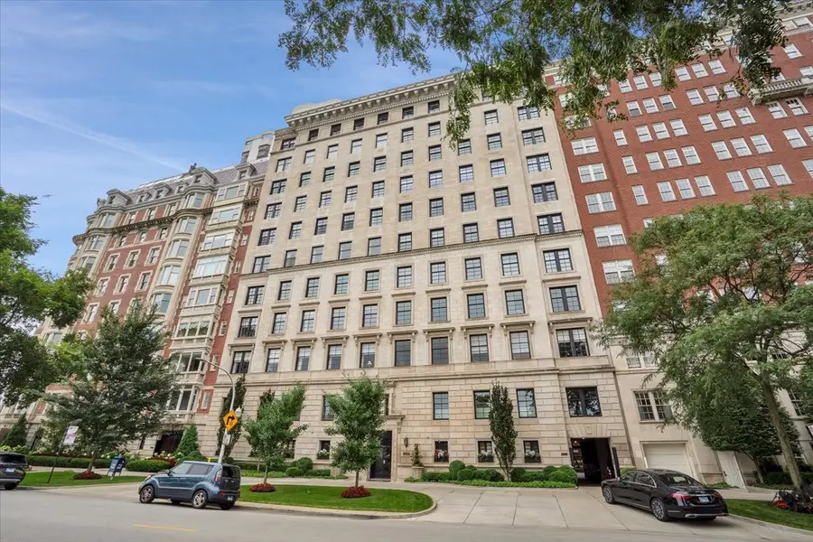 229 E Lake Shore Drive #10E, Chicago, IL 60611 - #2