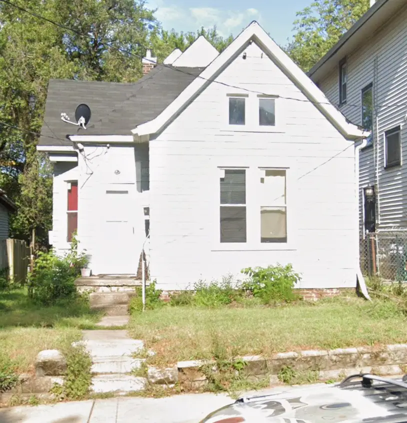 1619 S Faraday Avenue, Peoria, IL 61605 - #2