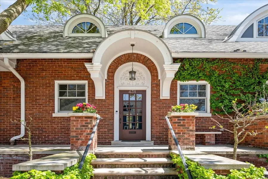 431 Laurel Avenue, Wilmette, IL 60091 - #2