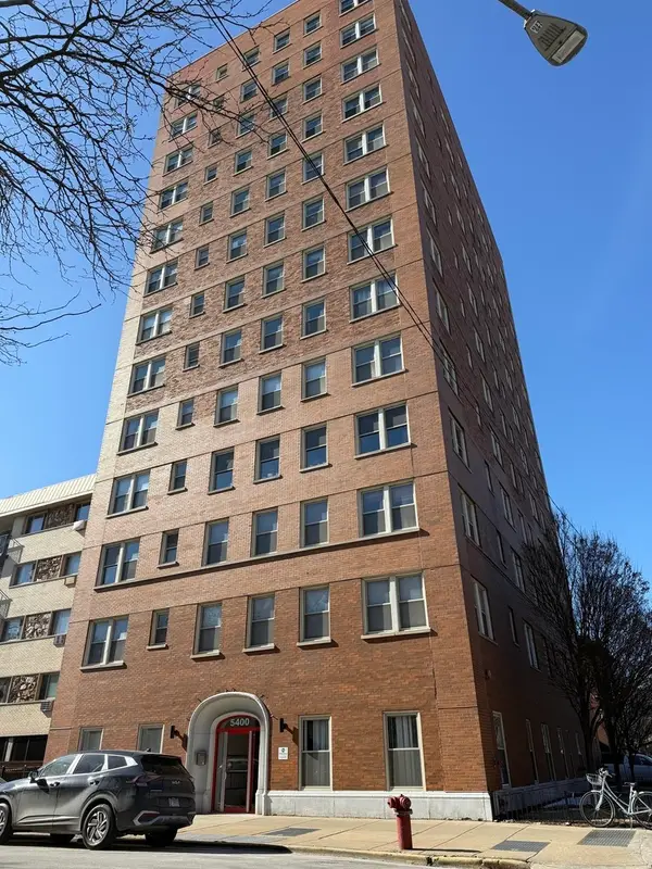 5400 S Harper Avenue #204, Chicago, IL 60615