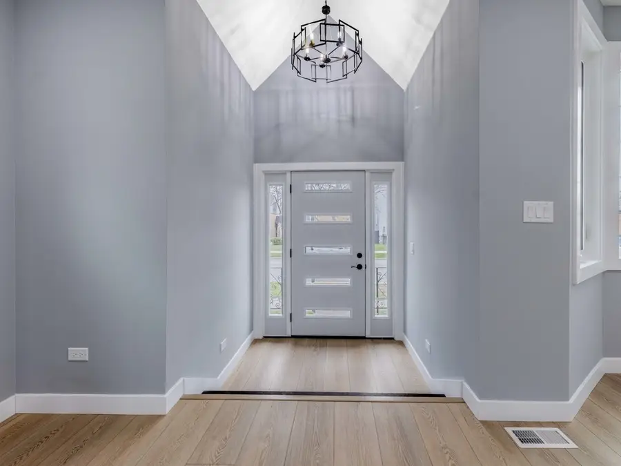 3548 Clinton Avenue, Berwyn, IL 60402 - #2