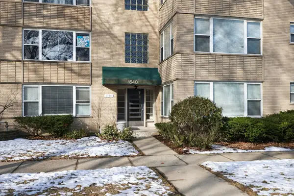 1540 Park Avenue #3D, River Forest, IL 60305