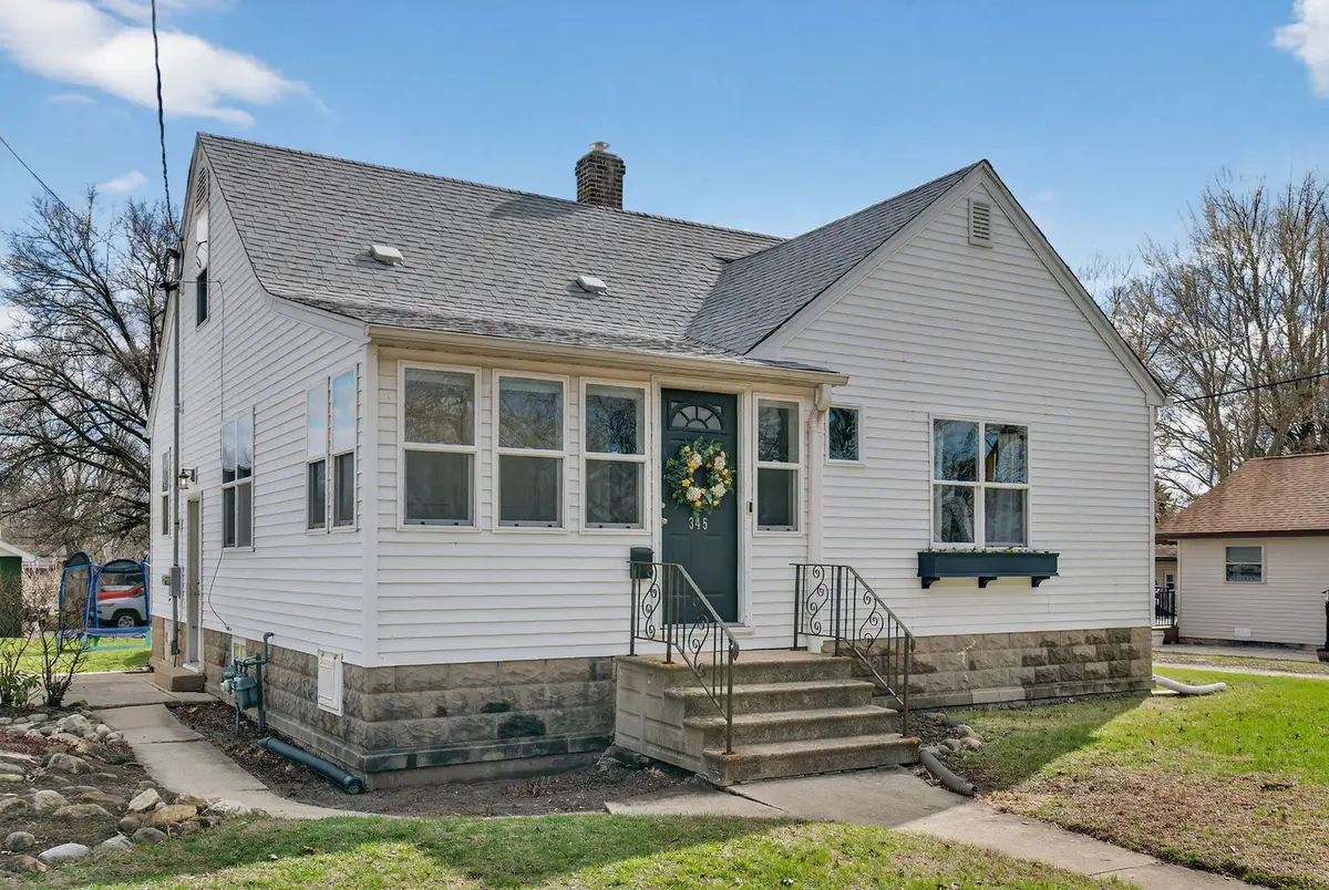 345 W Division Street, Coal City, IL 60416 - #1