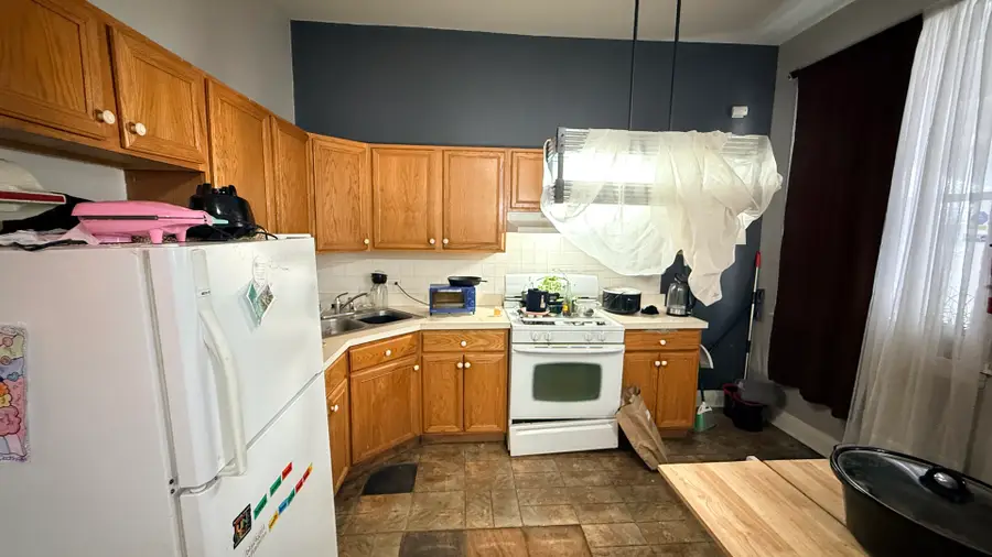 521 E 46th Place, Chicago, IL 60653 - #2