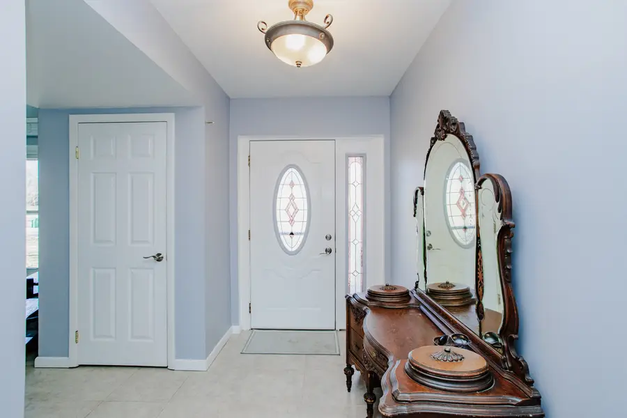 1095 Lancaster Court, Hoffman Estates, IL 60169 - #2